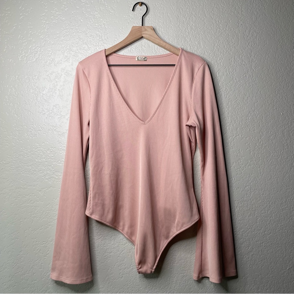 Intimately Free People Rose Charli Ribbed Flare Sleeve Bodysuit Plunge V-neck - Picture 3 of 15